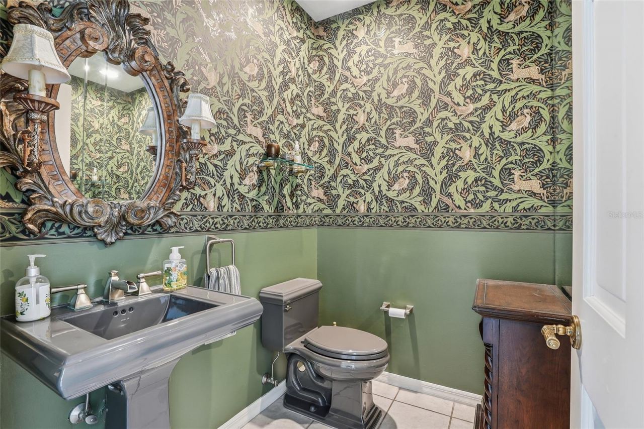 777 Cattail Court Ne, Saint Petersburg, FL 33703 Photo
