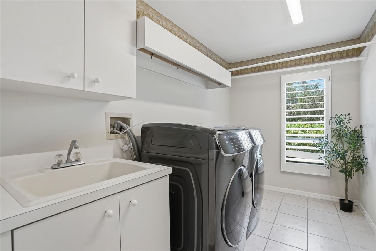 777 Cattail Court Ne, Saint Petersburg, FL 33703 Photo