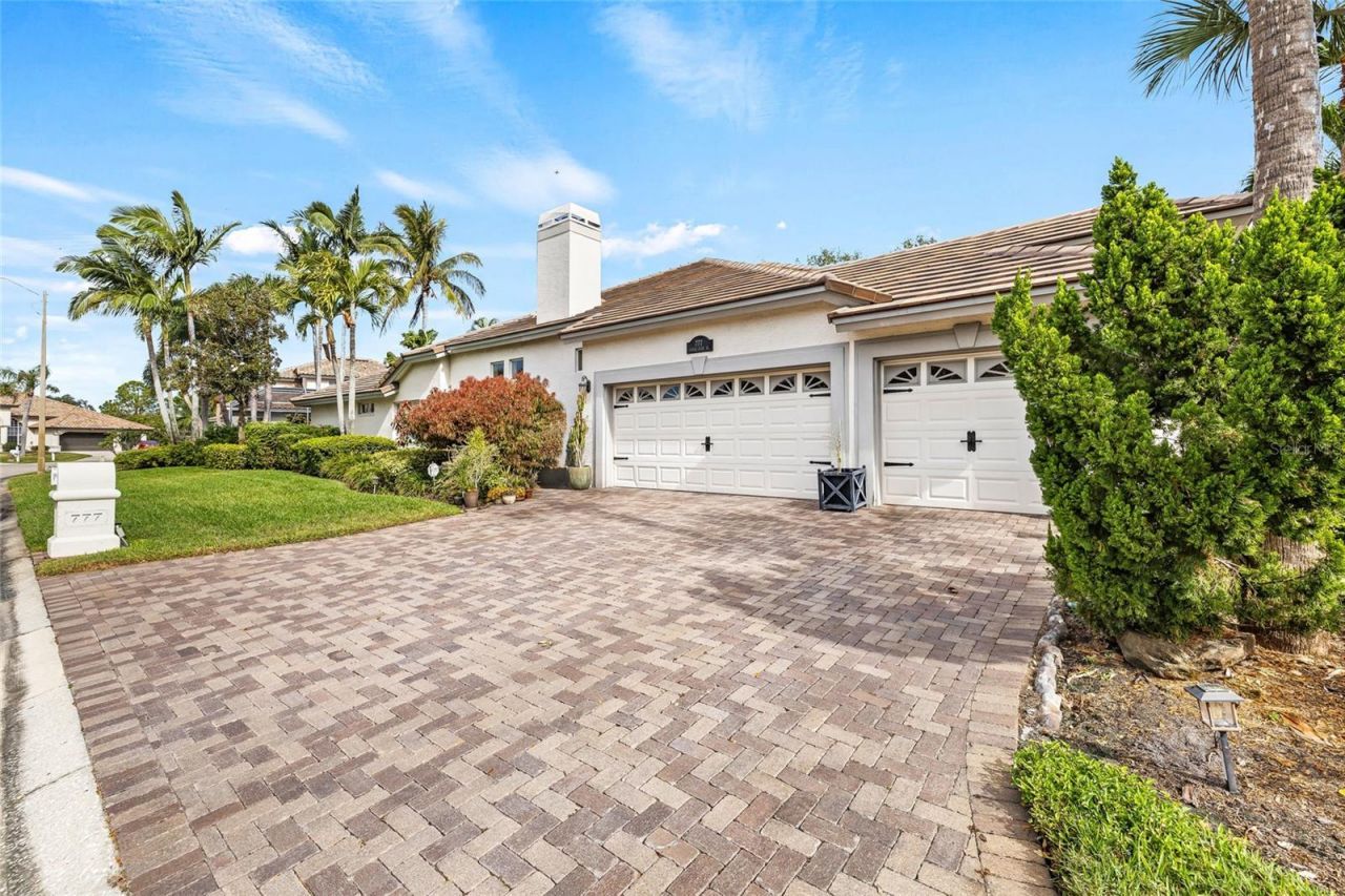 777 Cattail Court Ne, Saint Petersburg, FL 33703 Photo