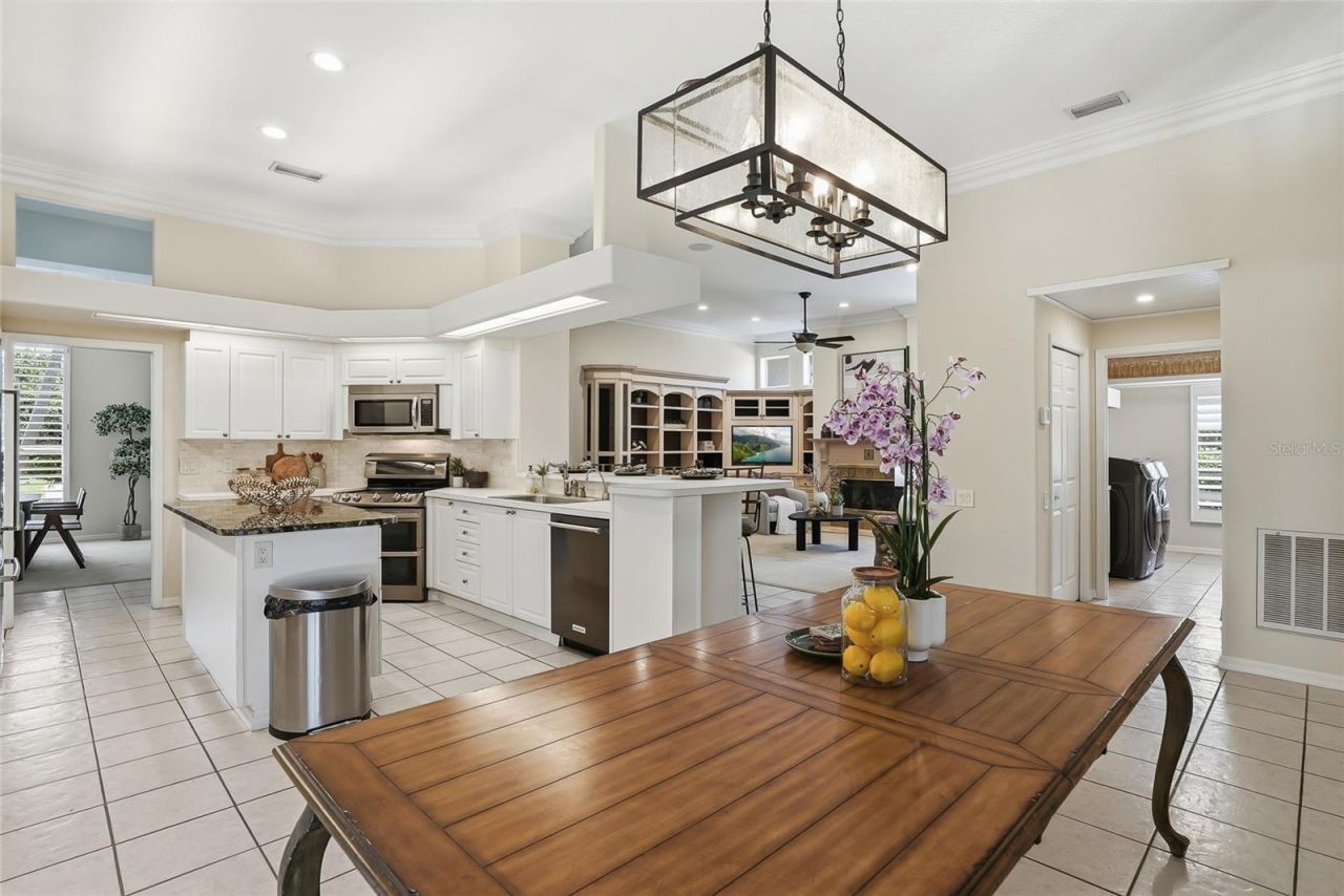 777 Cattail Court Ne, Saint Petersburg, FL 33703 Photo
