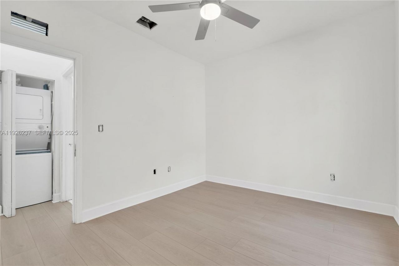 963 SW 6th St, Unit 2, Miami, FL 33130 Photo