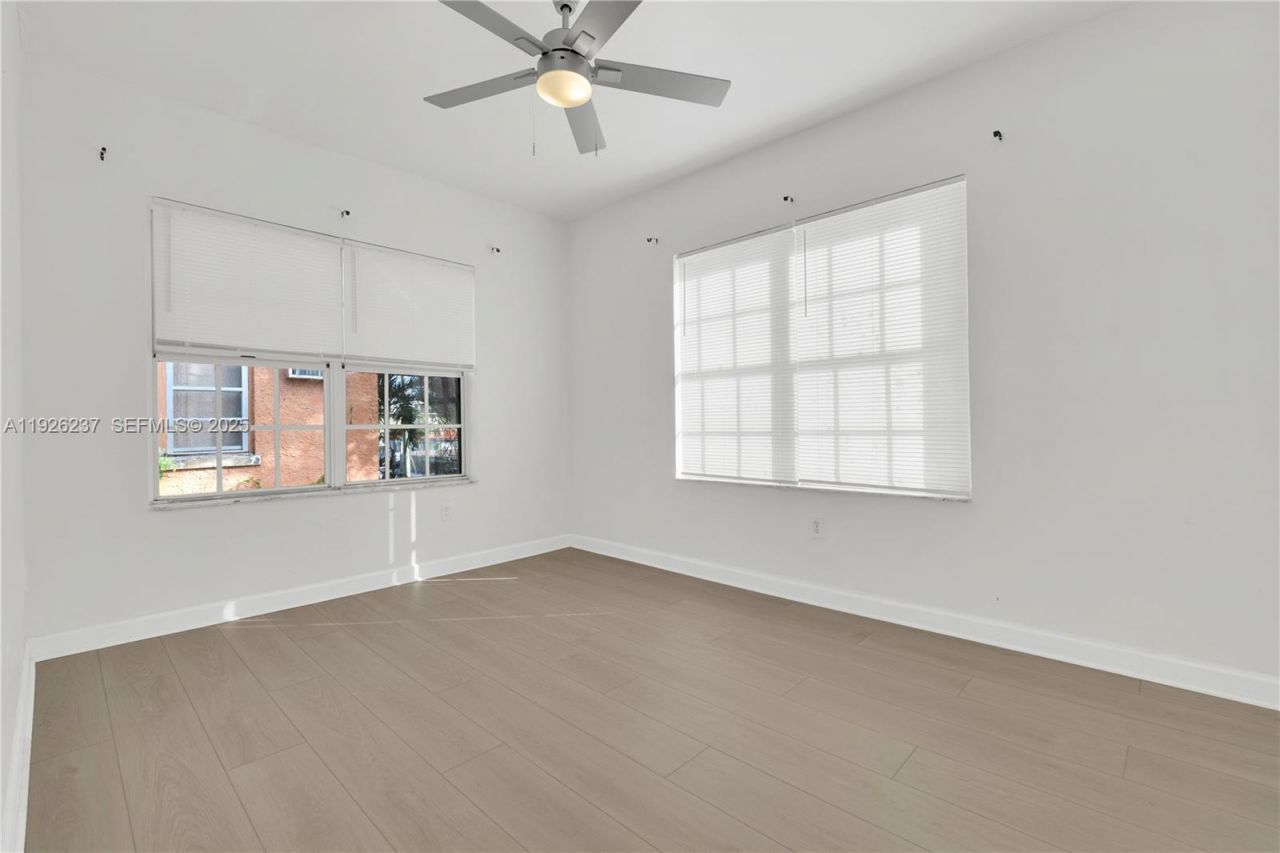 963 SW 6th St, Unit 2, Miami, FL 33130 Photo