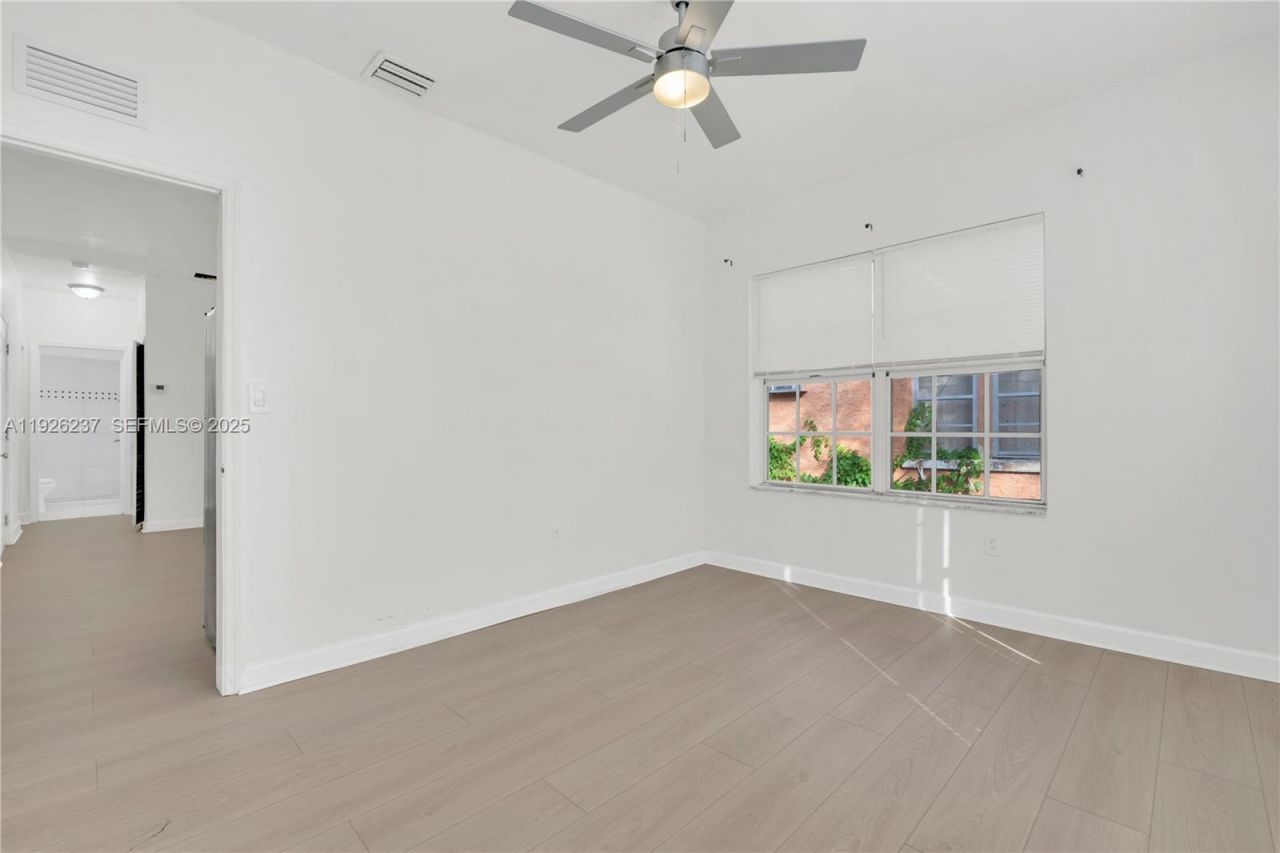 963 SW 6th St, Unit 2, Miami, FL 33130 Photo