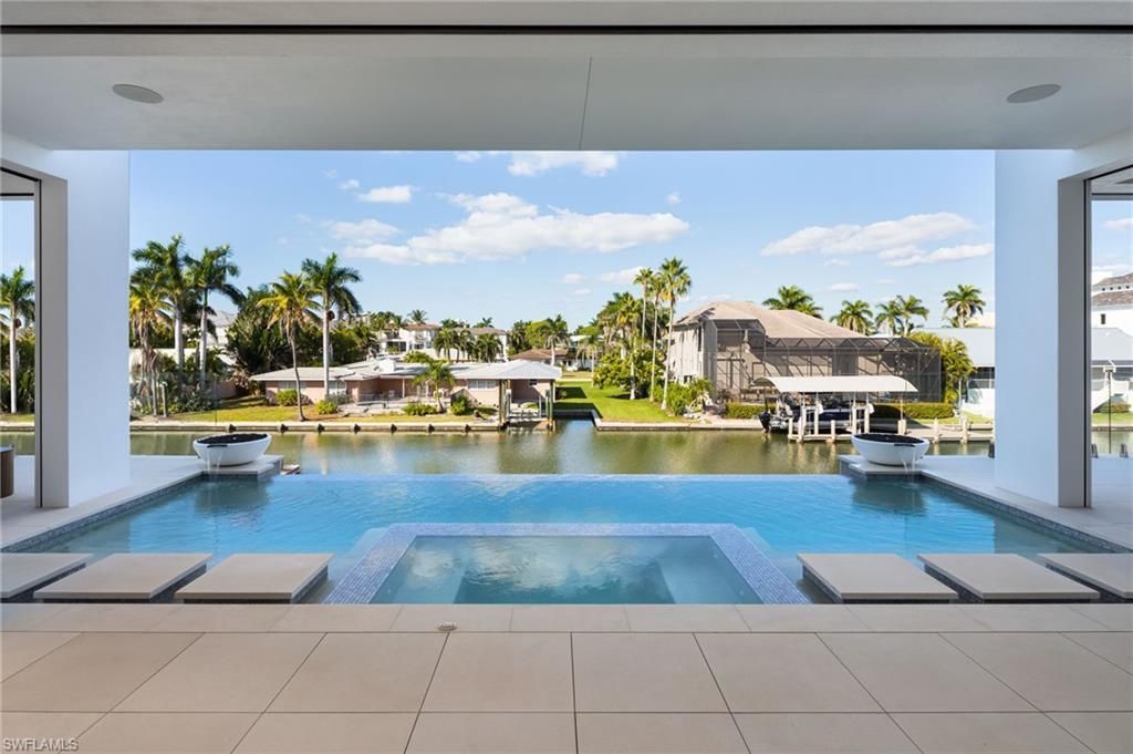 223 Bayview Ave, Naples, FL 34108 Photo