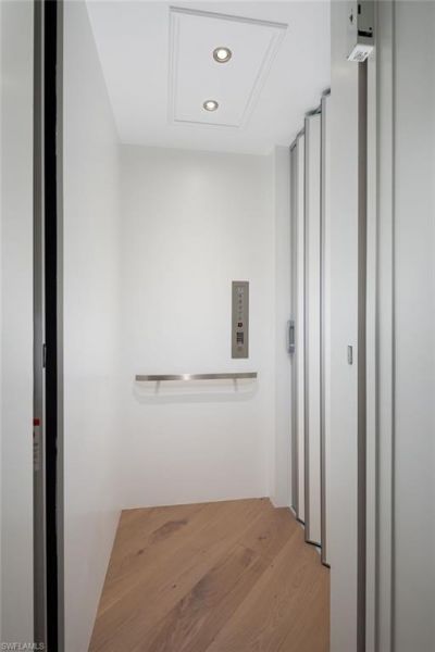 223 Bayview Ave, Naples, FL 34108 Photo