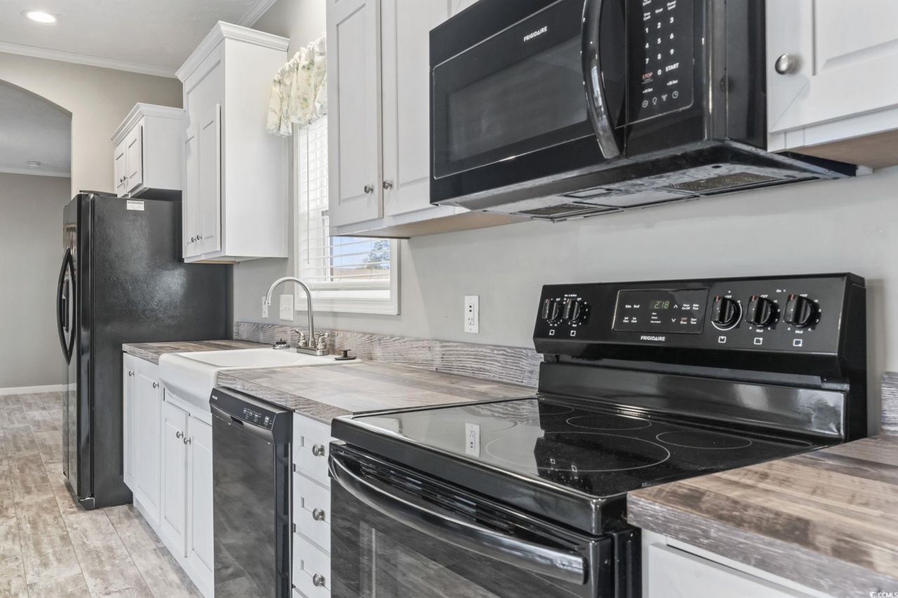 344 Hangar Ct. Photo 12