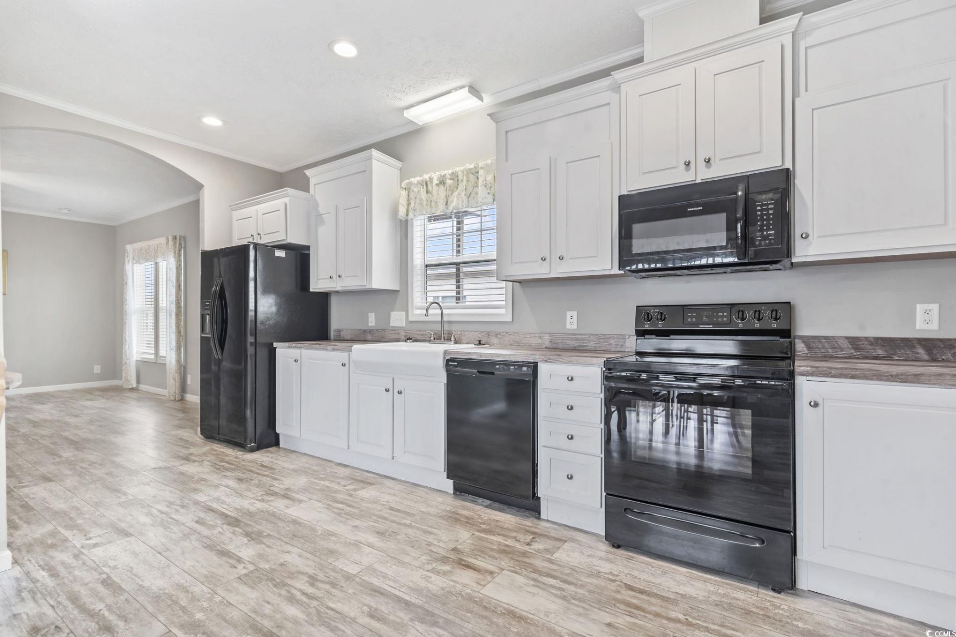 344 Hangar Ct. Photo 14