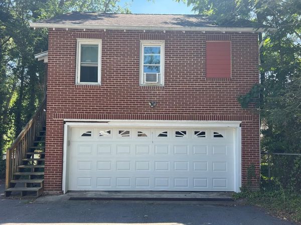 704 WOODLAWN AVE, BECKLEY, WV 25801