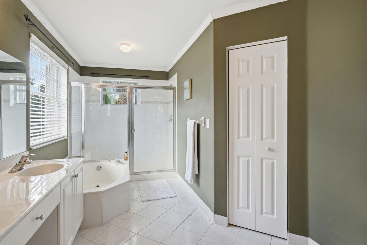 2462 Westmont Place, Royal Palm Beach, FL 33411 Photo