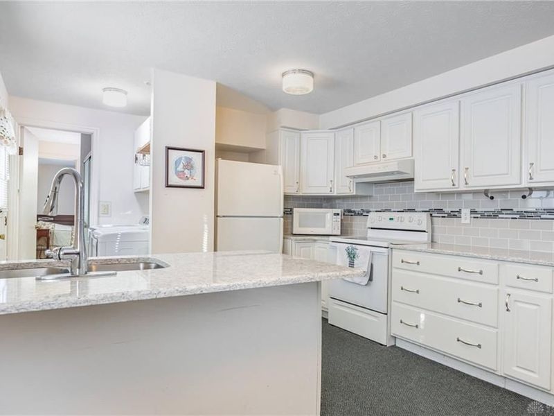 1202 Marsha Drive, Miamisburg, OH 45342 Photo 7