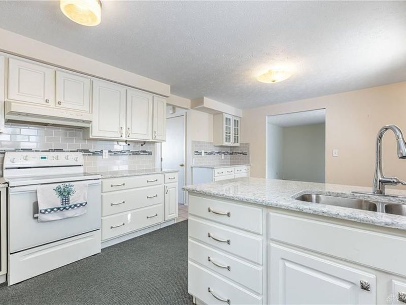 1202 Marsha Drive, Miamisburg, OH 45342 Photo 8