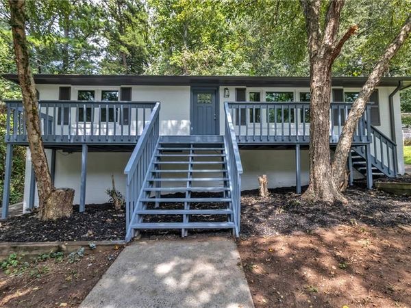 831 Daniell Drive SE, Smyrna, GA 30080