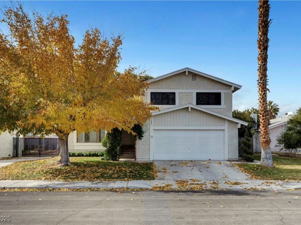 3589 Calmosa Street, Las Vegas, NV 89103