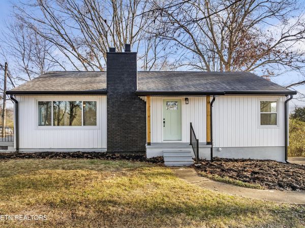 704 W Emory Rd, Powell, TN 37849