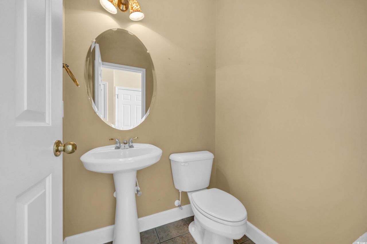 205 Threshing Way Photo 13