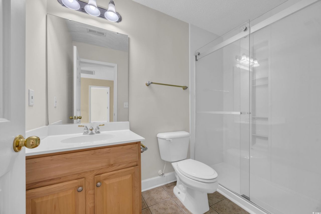 205 Threshing Way Photo 22