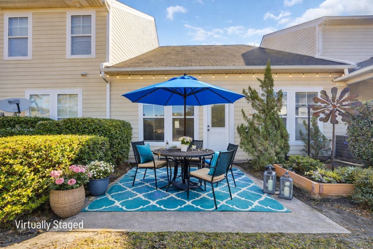 205 Threshing Way Photo 24