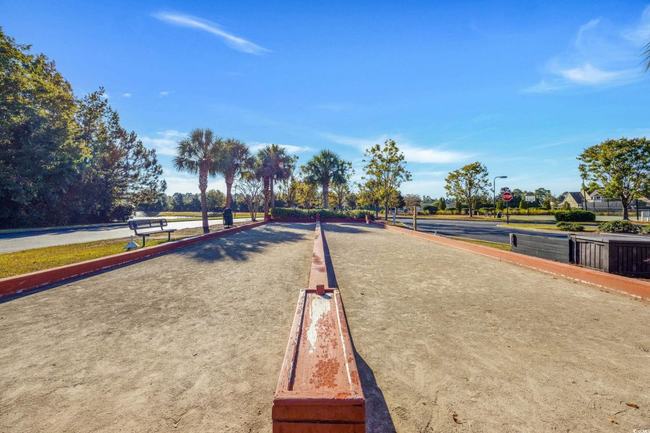 205 Threshing Way Photo 35