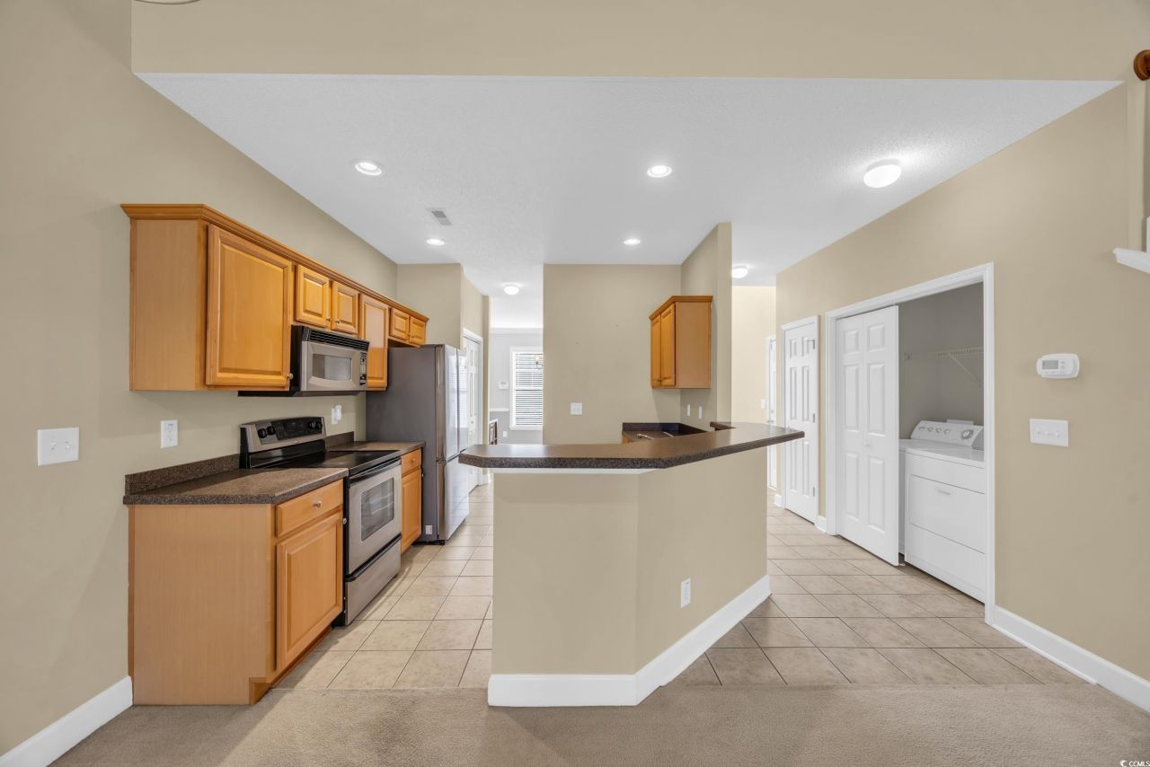 205 Threshing Way Photo 6