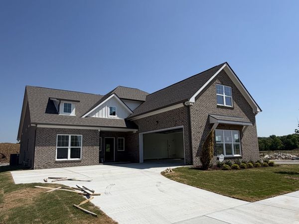 6733 Bonnafair Dr, Hermitage, TN 37076