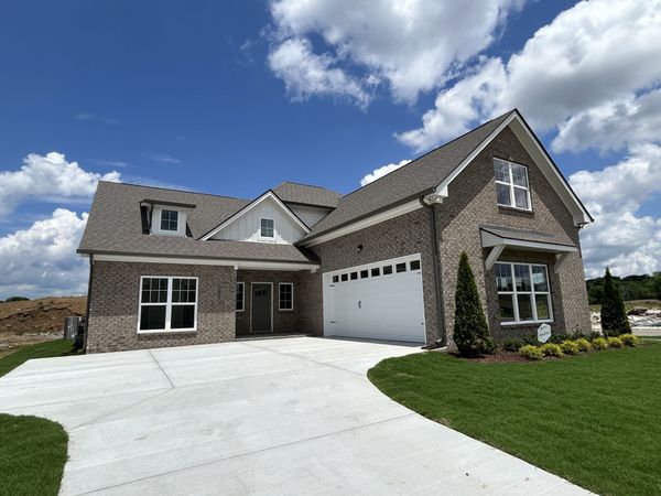 6733 Bonnafair Dr, Hermitage, TN 37076