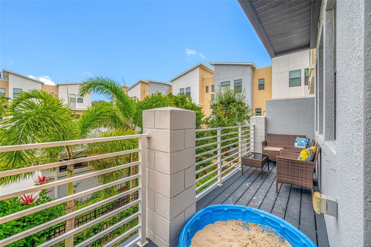 1171 25th Lane N, Saint Petersburg, FL 33713 Photo