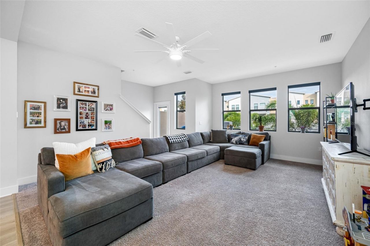 1171 25th Lane N, Saint Petersburg, FL 33713 Photo