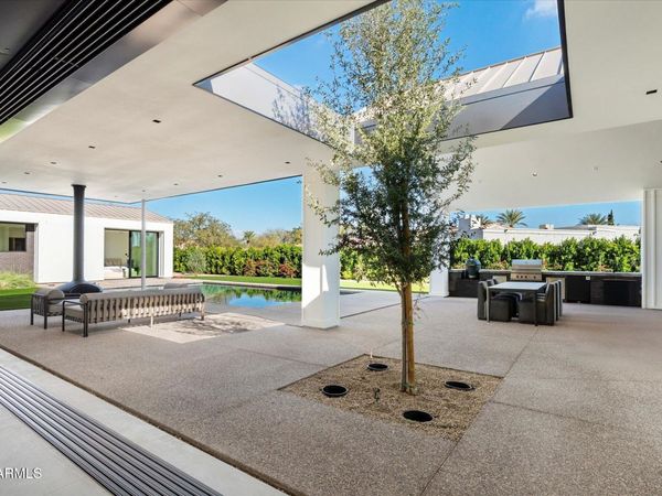 6840 E AVENIDA EL ALBA Avenue, Paradise Valley, AZ 85253