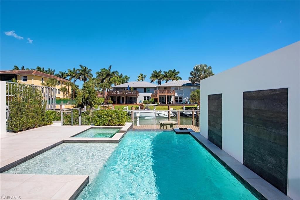 1559 Chesapeake Ave, Naples, FL 34102 Photo