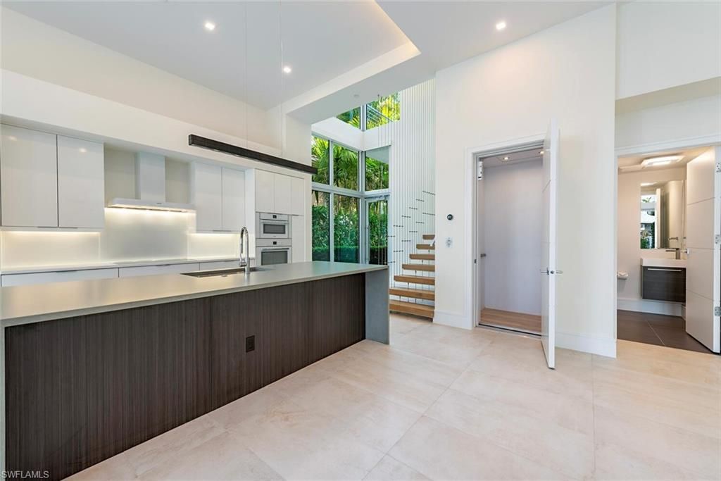 1559 Chesapeake Ave, Naples, FL 34102 Photo