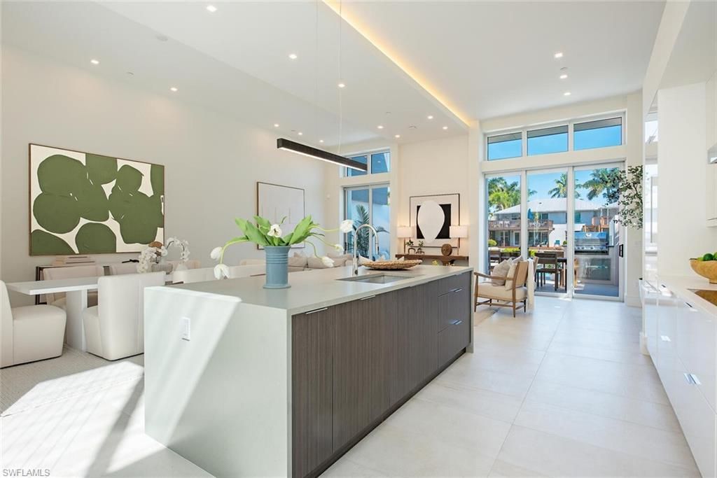 1559 Chesapeake Ave, Naples, FL 34102 Photo