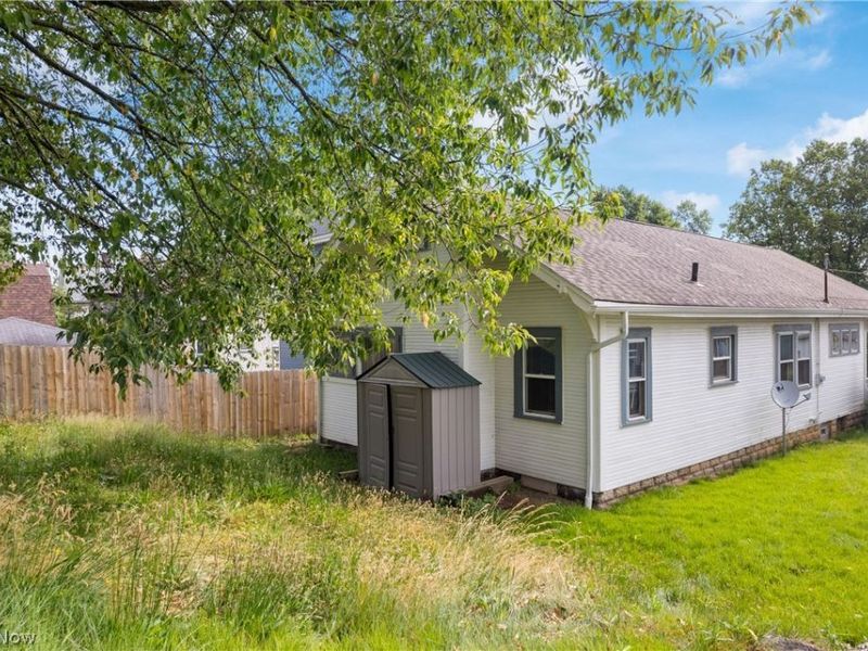 827 9th Street SW, Massillon, OH 44647 Photo 32