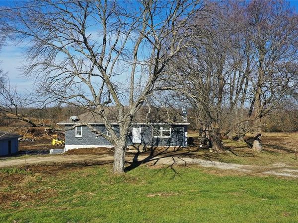 26104 E 273rd Street, Harrisonville, MO 64701