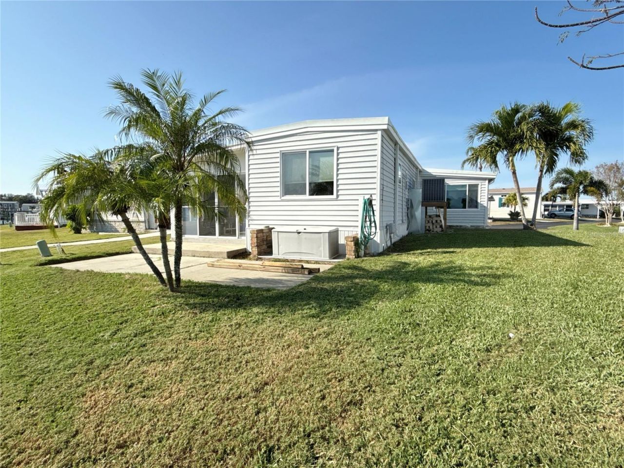 340 Mount Oak Avenue Ne, Unit 754, Saint Petersburg, FL 33702 Photo