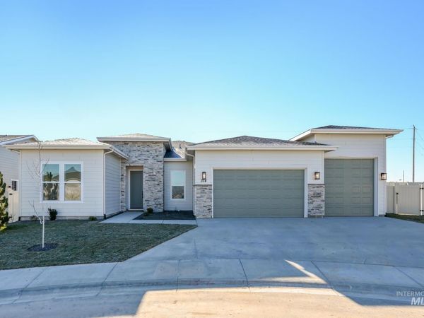 9882 W Nicasio Dr, Star, ID 83669