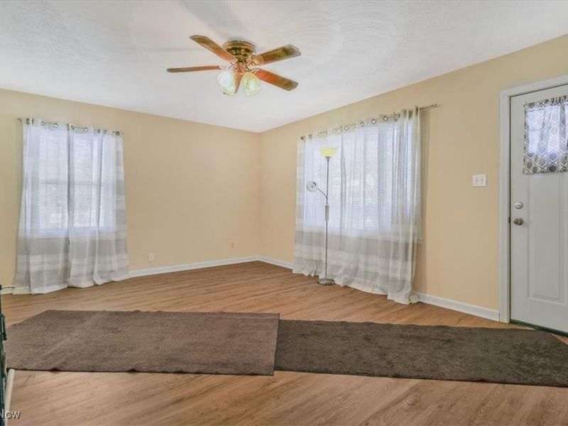 1188 Hardesty Boulevard, Akron, OH 44320 Photo 16