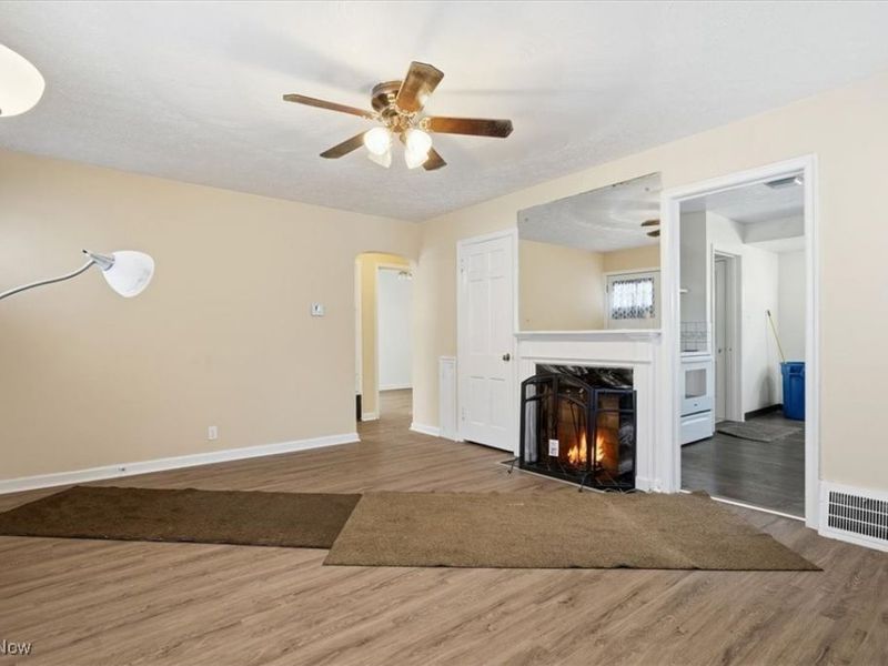 1188 Hardesty Boulevard, Akron, OH 44320 Photo 17