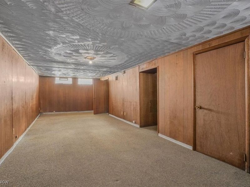 1188 Hardesty Boulevard, Akron, OH 44320 Photo 29