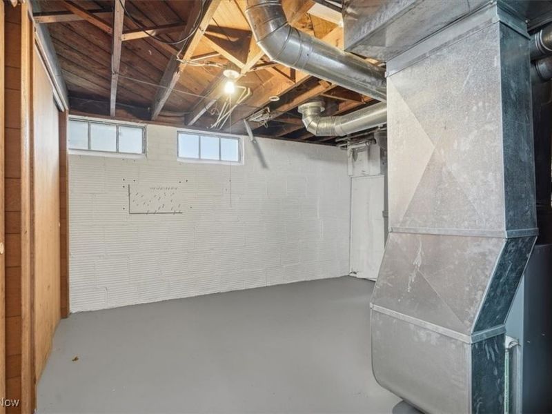 1188 Hardesty Boulevard, Akron, OH 44320 Photo 31