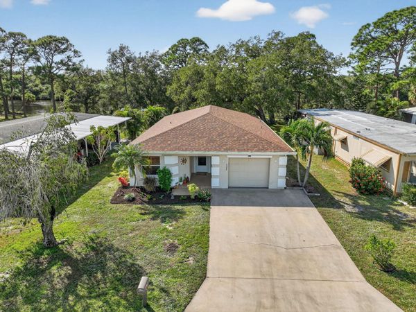 111 Camino Del Rio, Port Saint Lucie, FL 34952