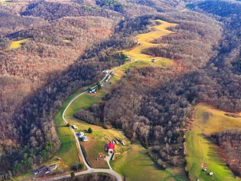 360 E Henniger Road, Lowell, OH 45744 Photo 21