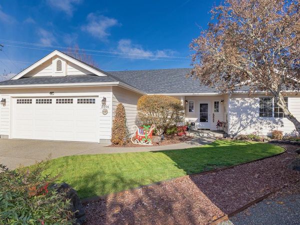 2206 Egret Court, Grants Pass, OR 97526