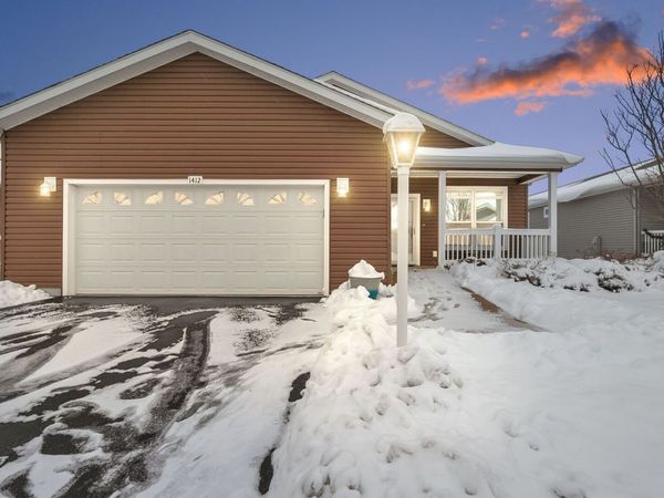 1412 Scenic View Lane, Grayslake, IL 60030