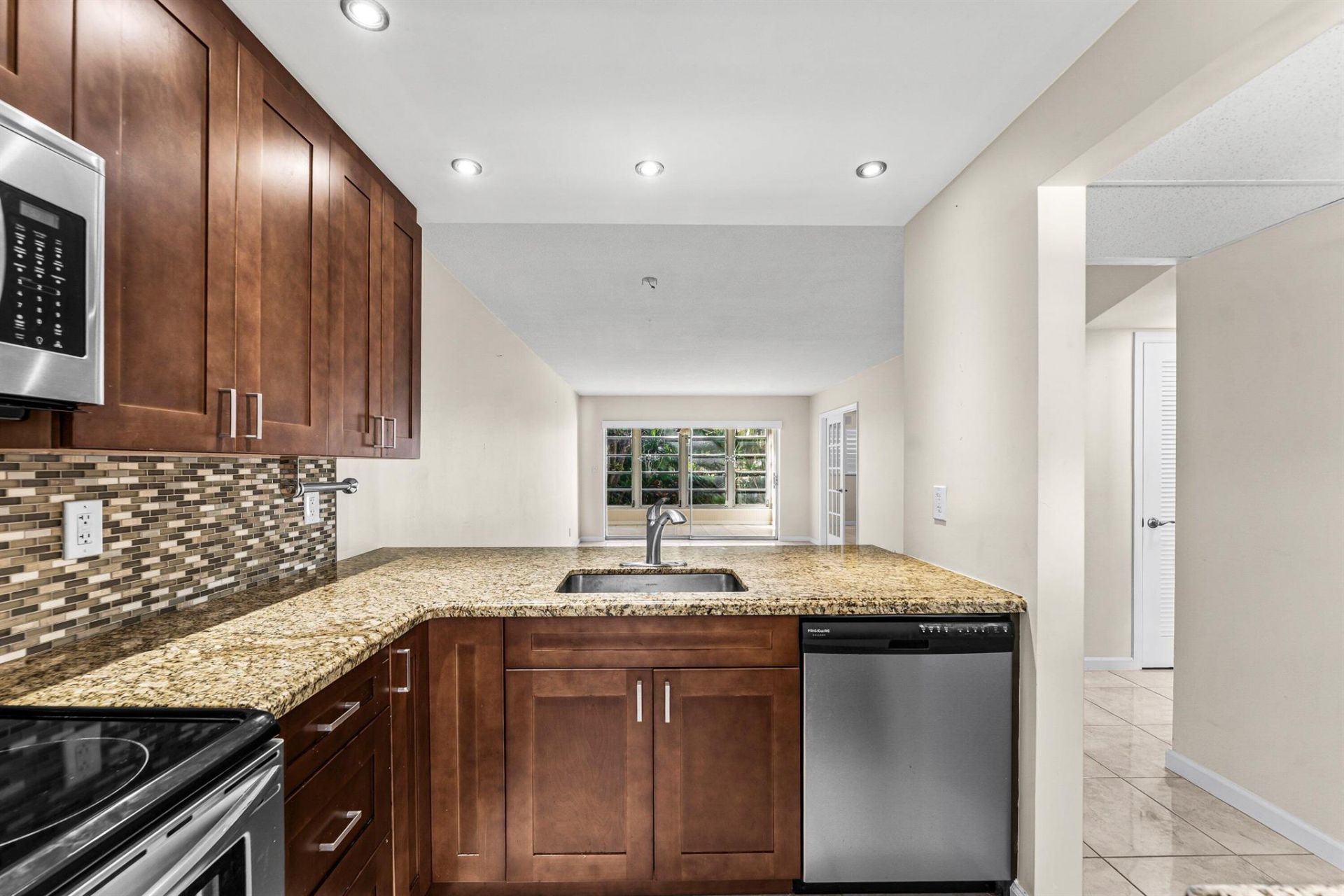 400 NE 20th Street, Unit D101, Boca Raton, FL 33431 Photo