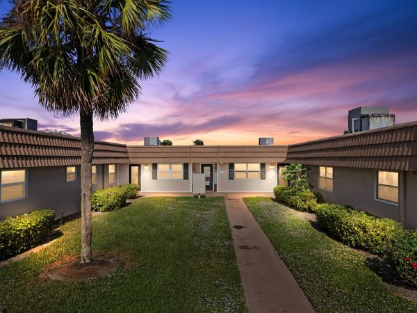 323 Seville N, Delray Beach, FL 33446