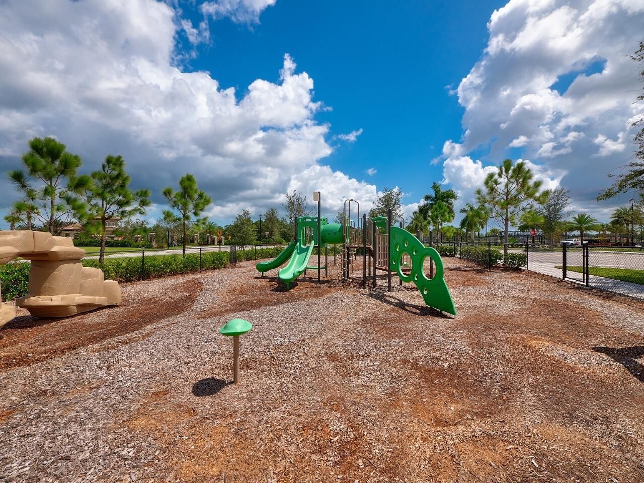 564 SE Monet Drive, Port Saint Lucie, FL 34984 Photo