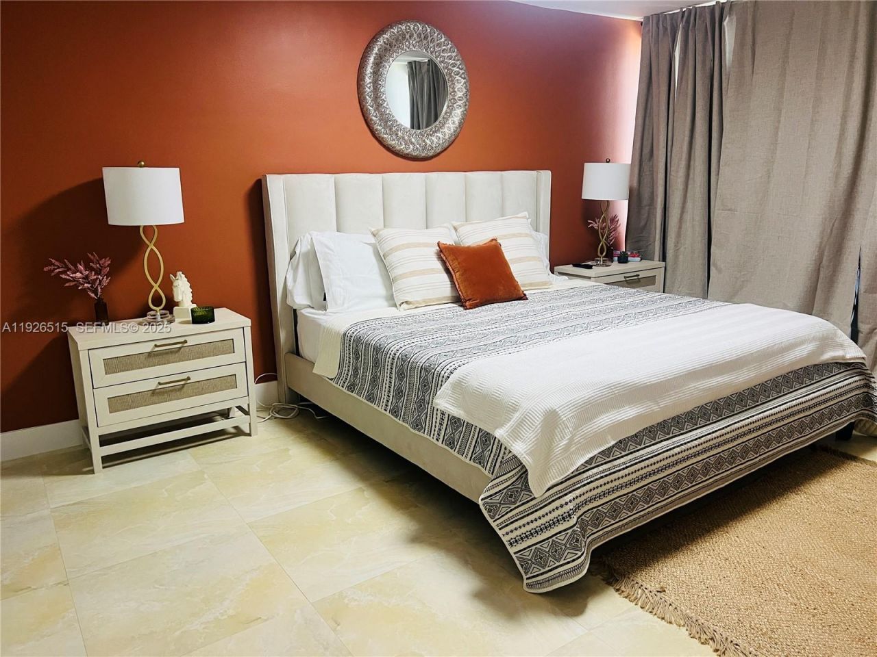 5225 Collins Ave, Unit 914, Miami Beach, FL 33140 Photo