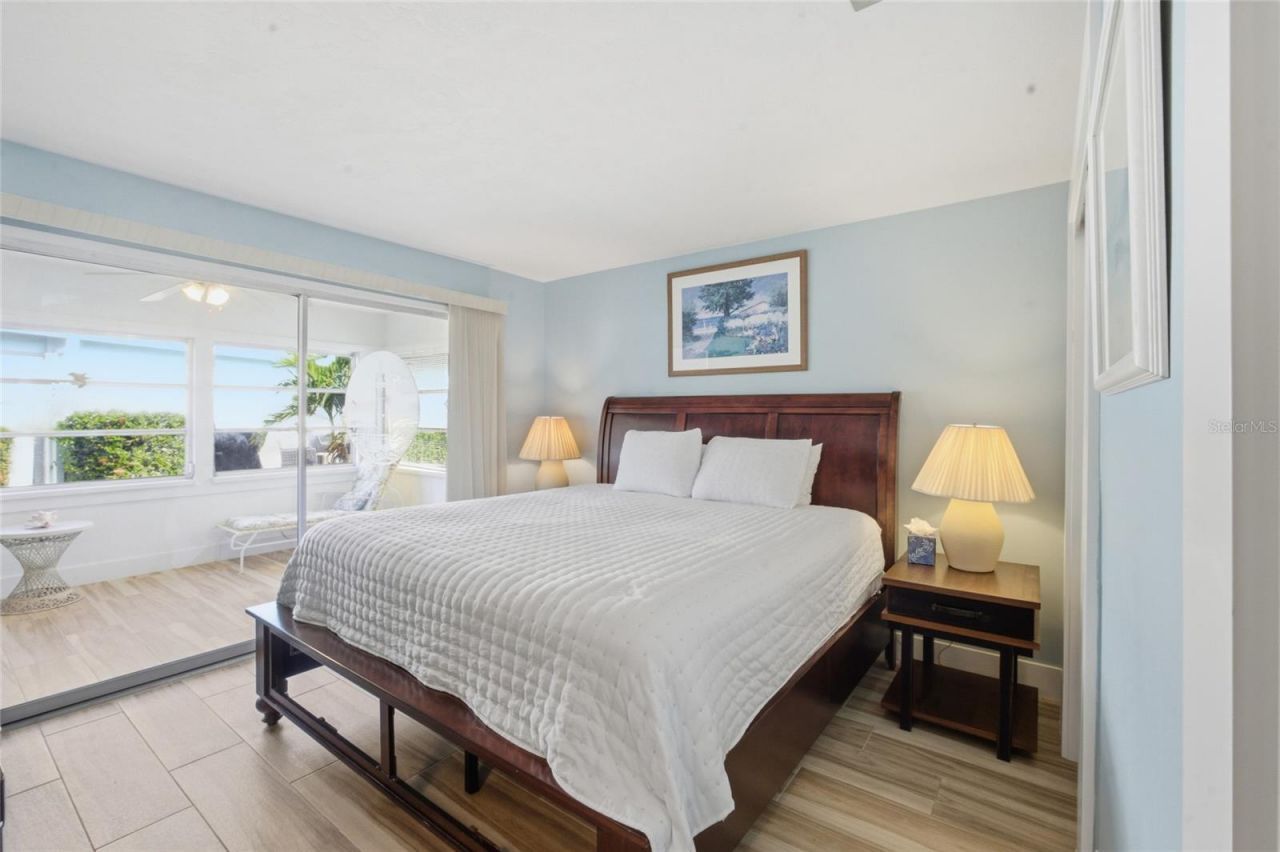 165 Vista Hermosa Circle, Unit 24A, Sarasota, FL 34242 Photo