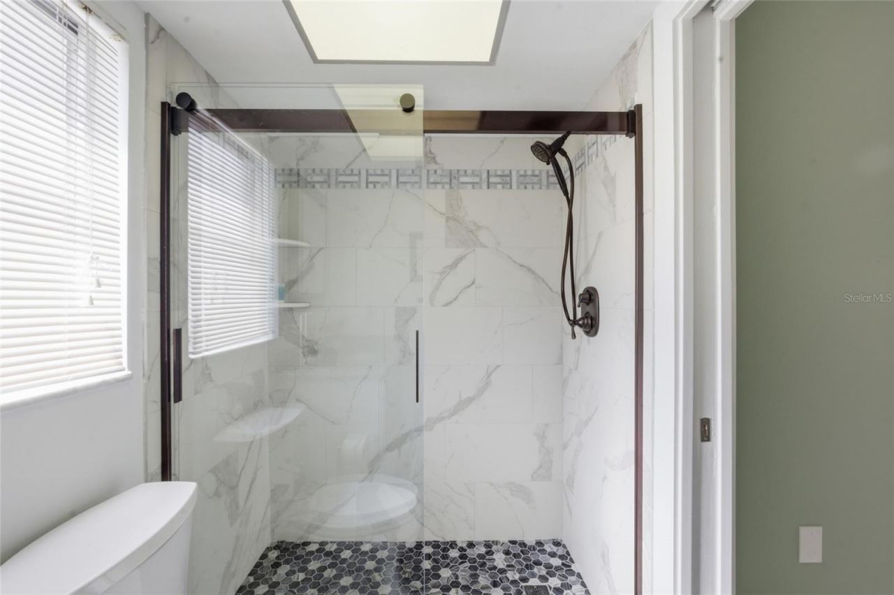 165 Vista Hermosa Circle, Unit 24A, Sarasota, FL 34242 Photo