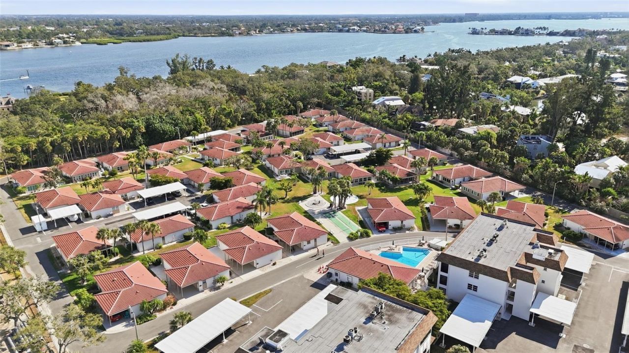 165 Vista Hermosa Circle, Unit 24A, Sarasota, FL 34242 Photo